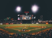  安东尼撑杆跳比赛回放 